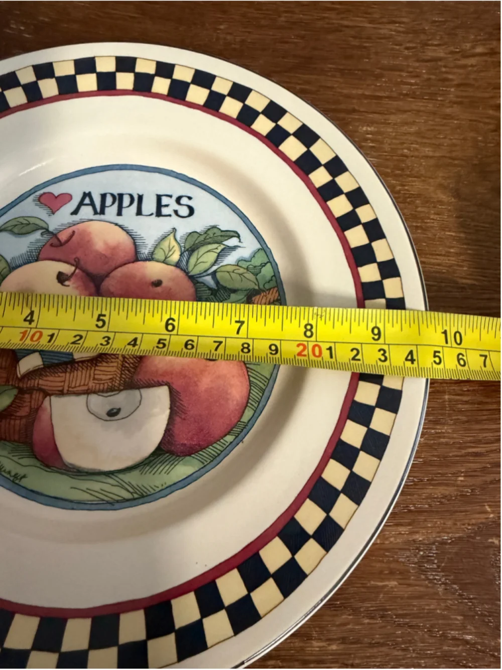 Susan Winget Apples Dinner Plate 10” Certified International Thailand Farmhouse